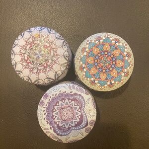 100% soy wax candle set with beautiful design and 3 different scents!